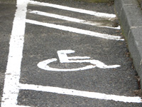 Emplacement réservé aux personnes handicapées