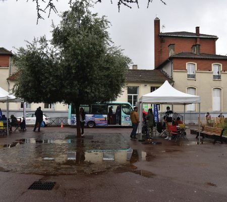 Bus de l'initiative - En route pour l’emploi - Ville de Stains